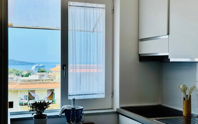 YourHome - La Famiglia Apartment