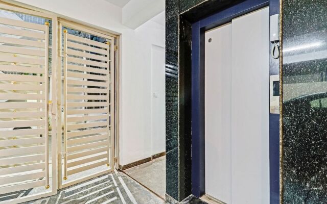 Oyo Home 39445 Cozy Stay Fortis Hospital