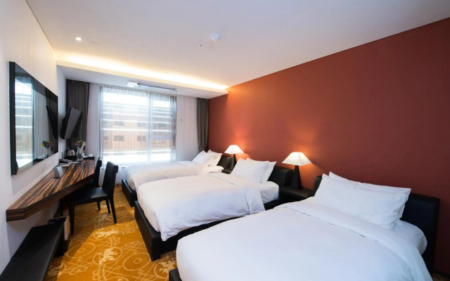 Hotel Leo