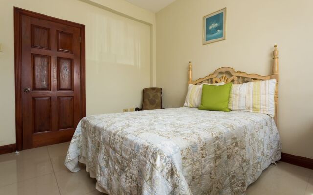 New Kingston Guest Apartment at Inglaterra I