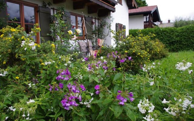 Ferienwohnung Haus Alpenrebe