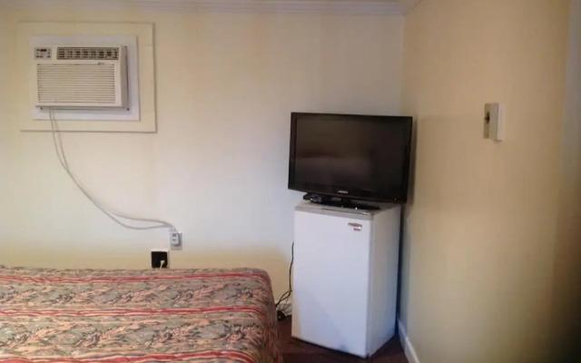 The Tides Motel