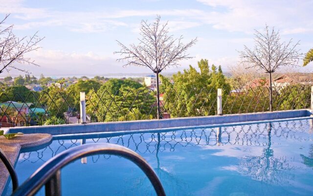 Grande Vista Hotel by Zen Rooms