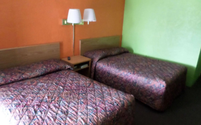 Broadway Motel
