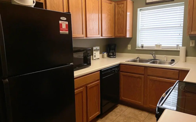 Cedar Lodge 102