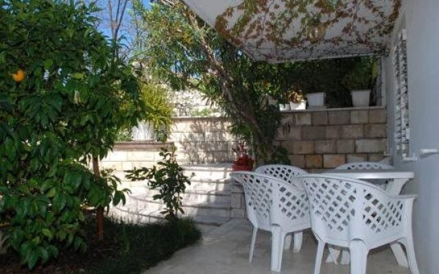 Sun Rose apartments Sveti Stefan