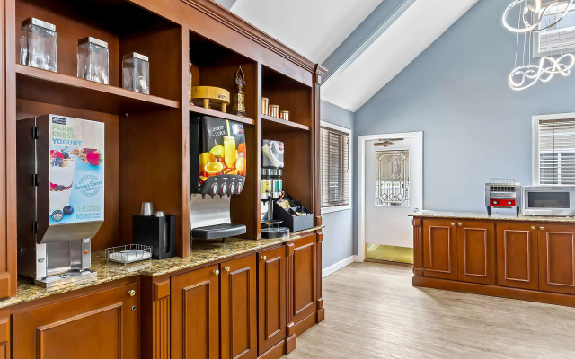 SureStay Studio by Best Western Pensacola