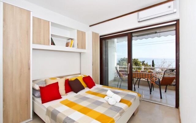 Comfort Apt.w.balcony Near Beach,marjan and Center