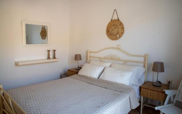 Iliopetra residence - 5BR Villa in Agios Romanos