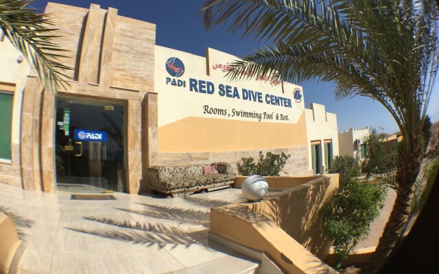 Red Sea Dive Center - Hotel & Dive Center