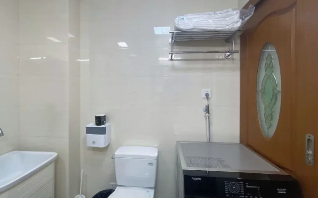 Tyms 2BR with kitchen 5min to Line2