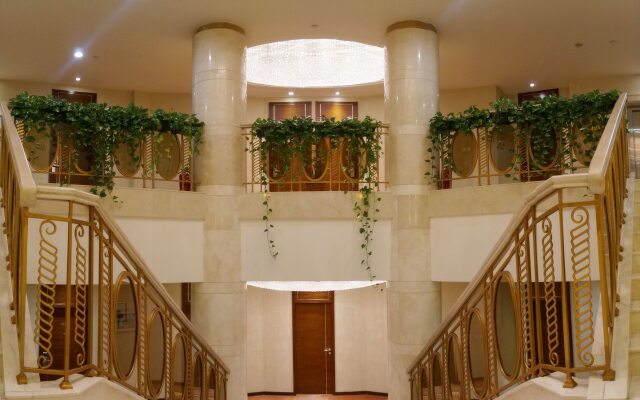 Отель Soluxe Hotel Almaty