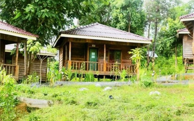 Golden Bungalow (former Hillside Bungalow )