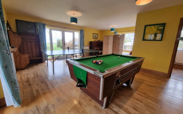 Cringoed House