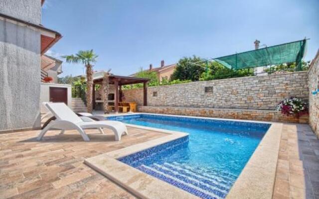 Holiday home Stinjan Prilaz Plazina