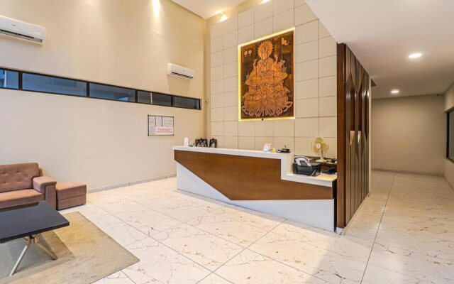 Treebo Trend Yc Grand Boutique Hotel