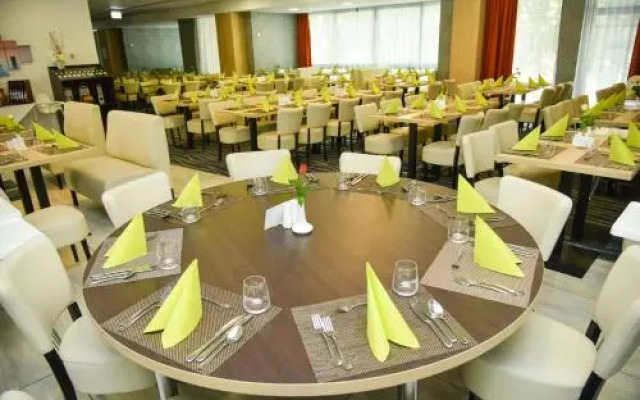 Portobello Wellness & Yacht Hotel