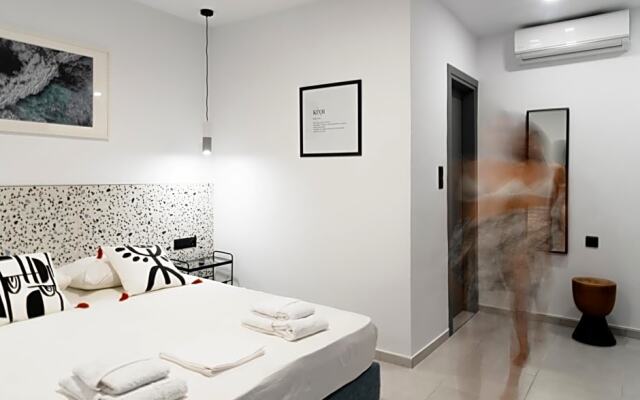 Seaside Suites