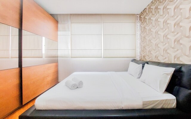 Homey And Modern 1Br At Paddington Heights Apartment