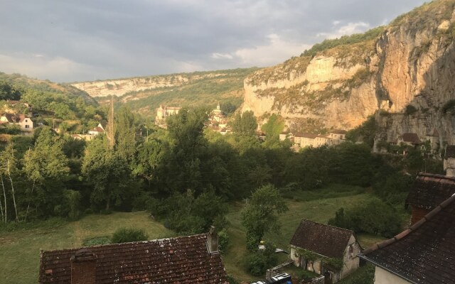 Un jardin dans la falaise