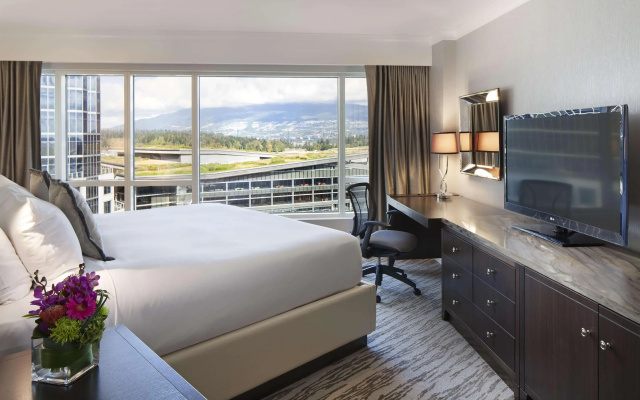 Fairmont Waterfront