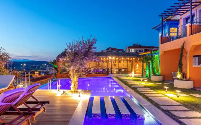 LaVie Otel Çeşme
