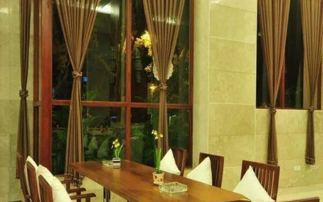 Zhujiang Crystal Hotel