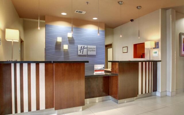 Holiday Inn Express & Suites Winona by IHG