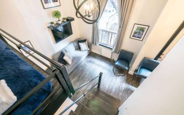 Modern 5 Bedroom Boutique Loft