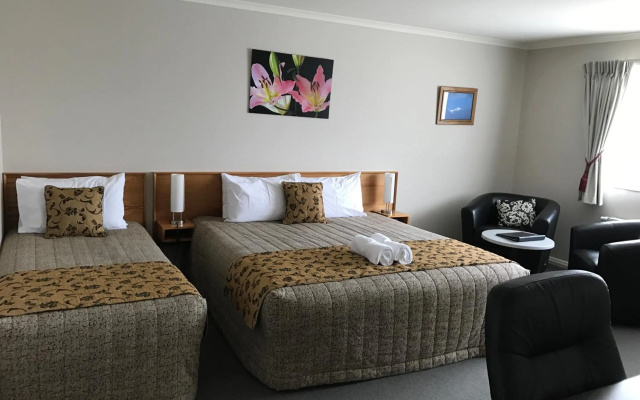 High Peaks Hotel — 3-star hotel in Fox Glacier