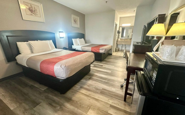 Red Carpet Inn Norwalk