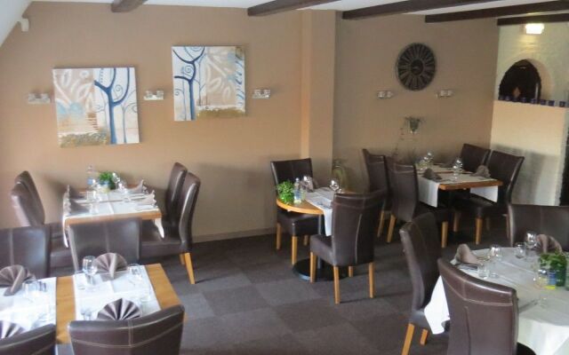 Hotel - Restaurant - Cafe- Geertien
