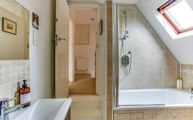Lovely 1BR Home in North London