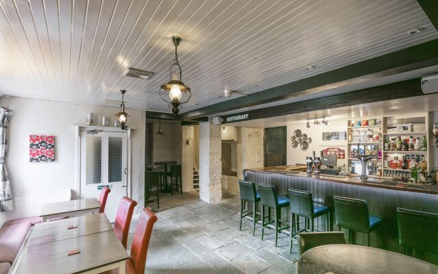 Lochinvar Hotel
