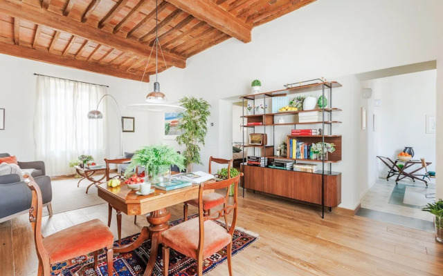 Lunav House in Lucca