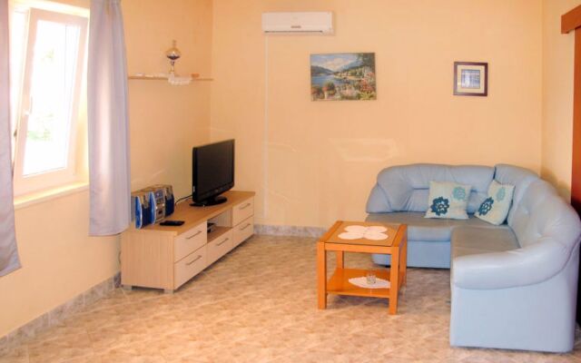 Apartment Giljo Ammoudi 15001