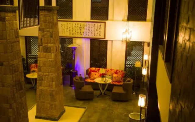 Lijiang Wu Courtyard Gardens Resort
