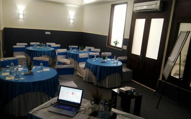 Comfort Villa Rooms and Suites
