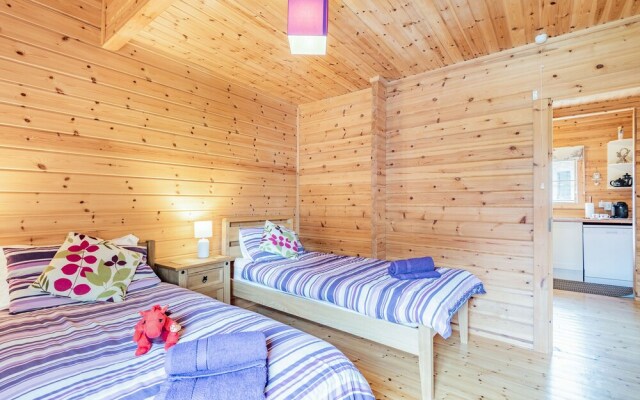 Robin Lodge