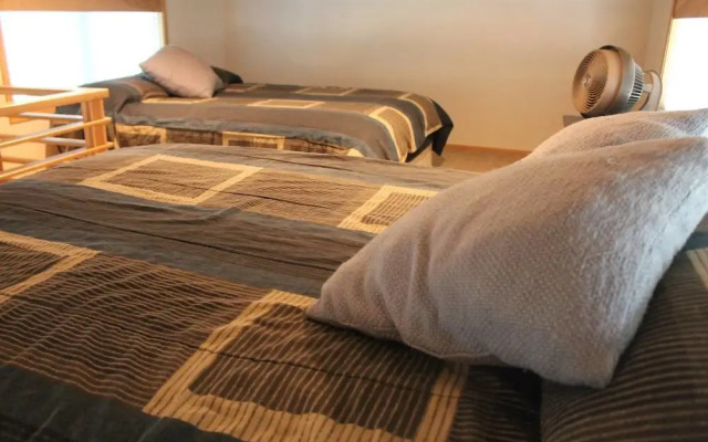 #39 & #40 Hyatt Lake Compound - Sleeps 12