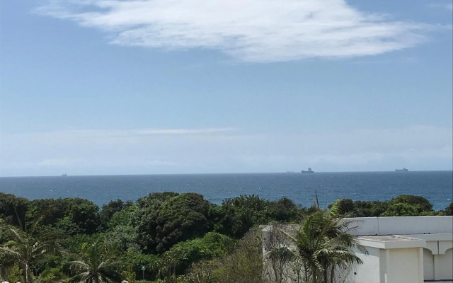 Umhlanga Beach Front 4 Sleeper