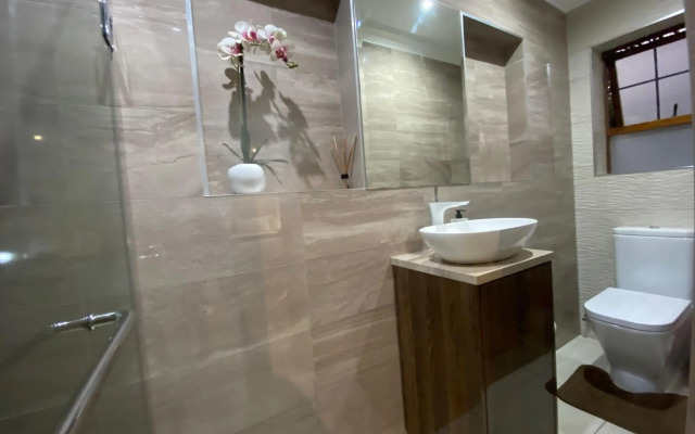 The Ridgeback, 4 Bedroom House Bryanston