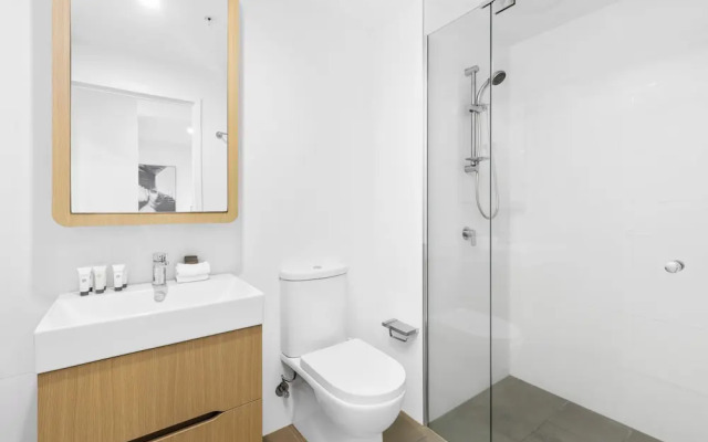 Brisbane One Apartments by CLLIX