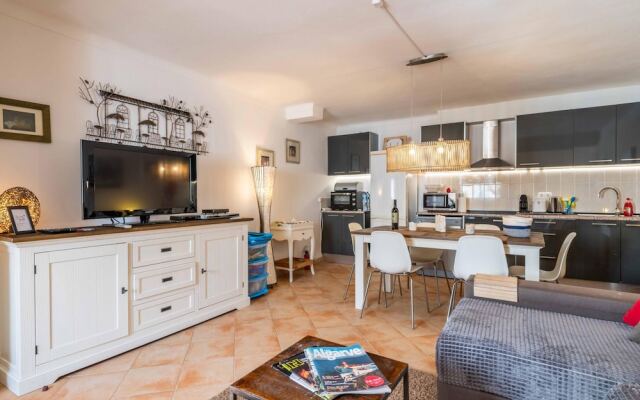 Villa Glamour by Portucasa