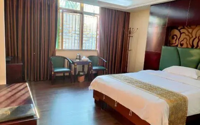 Mangrove Business Hotel Puning