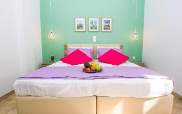 Yiannis Studios