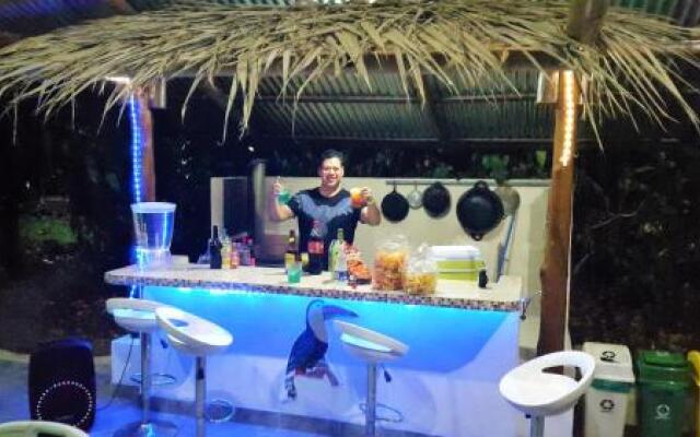 Tropical Paradise Bungalows