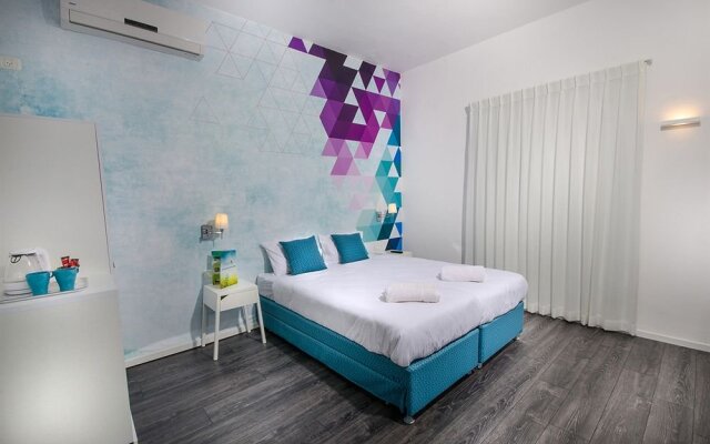 Metula Travel Hotel