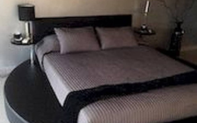 Ktima Reveli Black Suite2-4 Persons