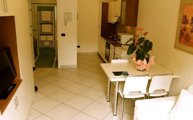 Holiday Homes Aparthotel Milano